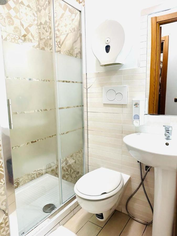 Rome Star Guesthouse Termini Eksteriør bilde